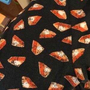 Tc pumpkin is leggings lularoe
